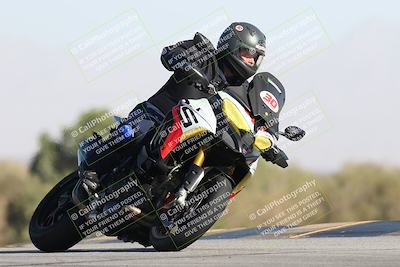 media/Dec-01-2025-Moto Forza (Mon) [[2daa91e15f]]/2-Intermediate Group/Session 2 Turn 9 Entry/